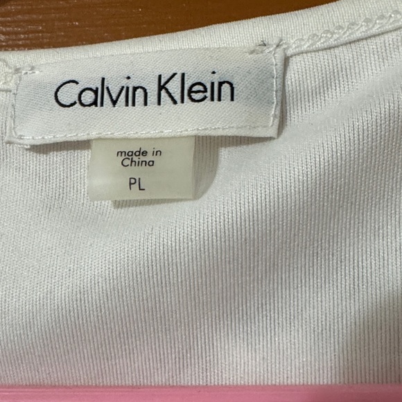 Calvin Klein Women's Cream Textured Blouse - Picture 2 of 6